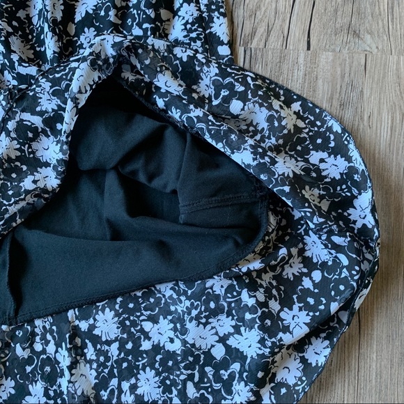 HP 🥳 Notations | Floral Skirt - Picture 5 of 12